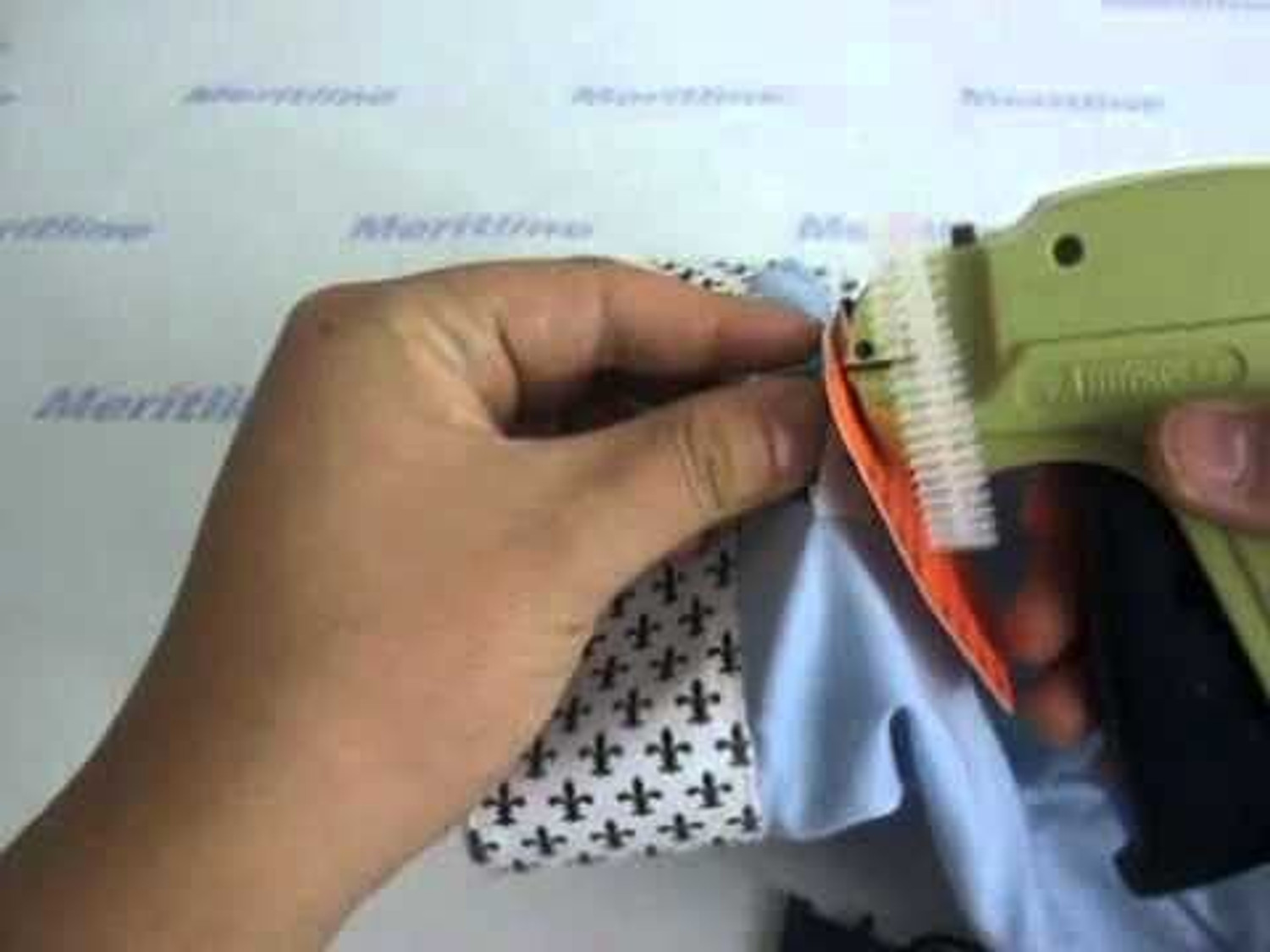 Image of kushwaha enterprises ARROW TAG GUN 9S WITH FREE NEEDLE AND FREE 15 mm TAG PIN 5000nos Best T Taging Gun