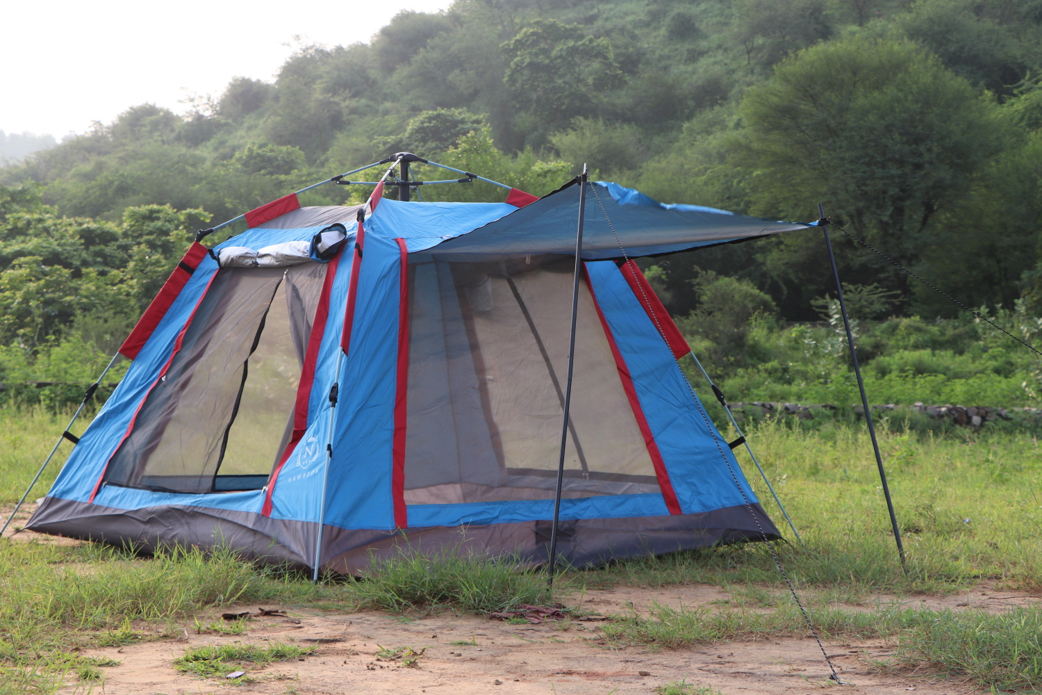 Image of Nawbeda Big-bird Tent - For Summer, Winter