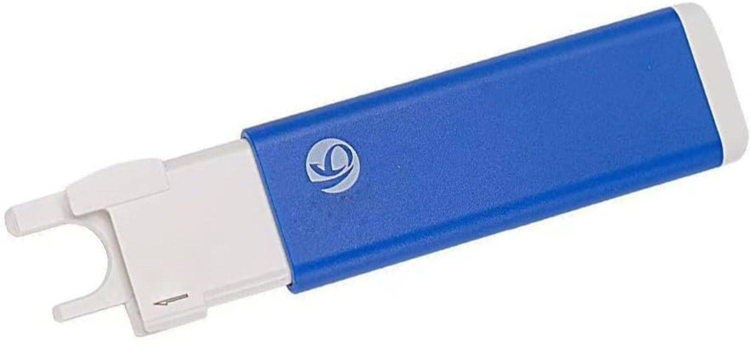 Gemsy Automatic Needle Threader Tool - Image 1