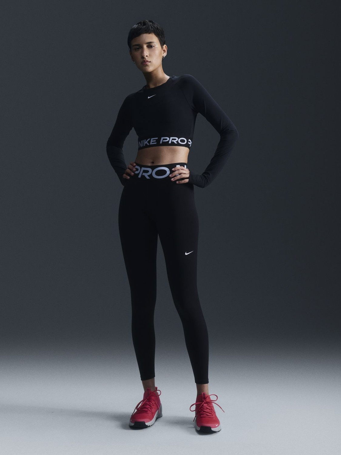 NIKE Solid Women Black Tights