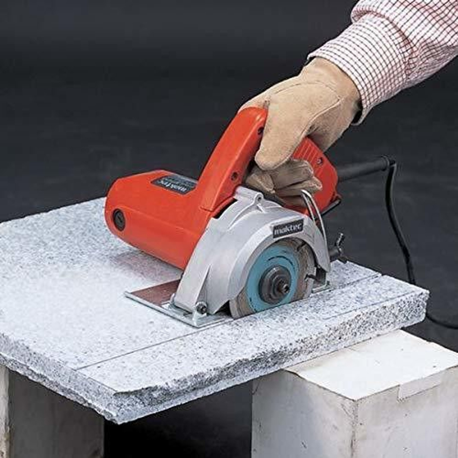 Image of MAKITA MT410 Handheld Tile Cutter