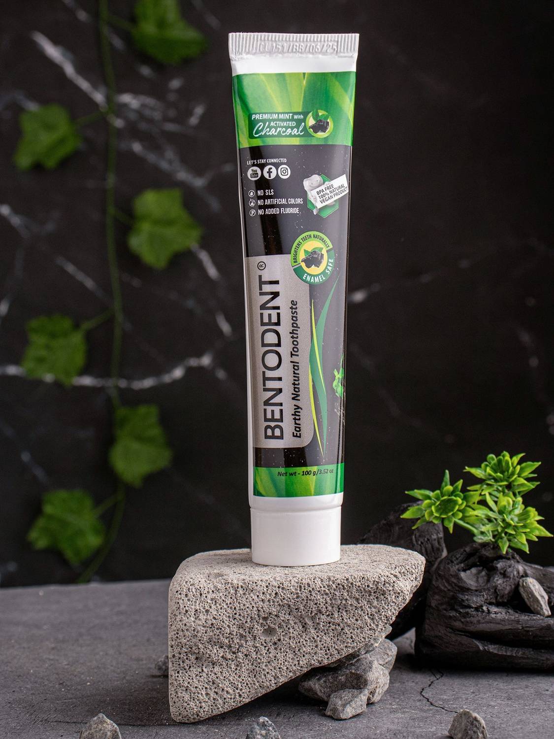 bentodent Charcoal Natural Teeth Whitening Toothpaste 100 g - Image 2