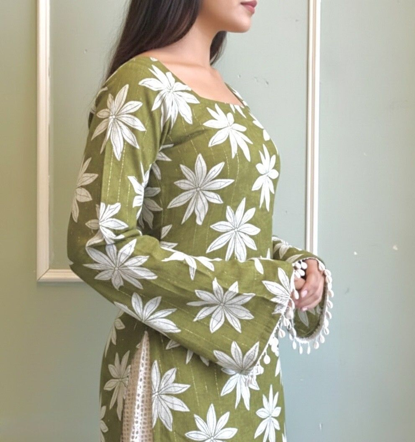Image of FABRIC FETCH TEXTILES Women Floral Print, Striped High Low Kurta