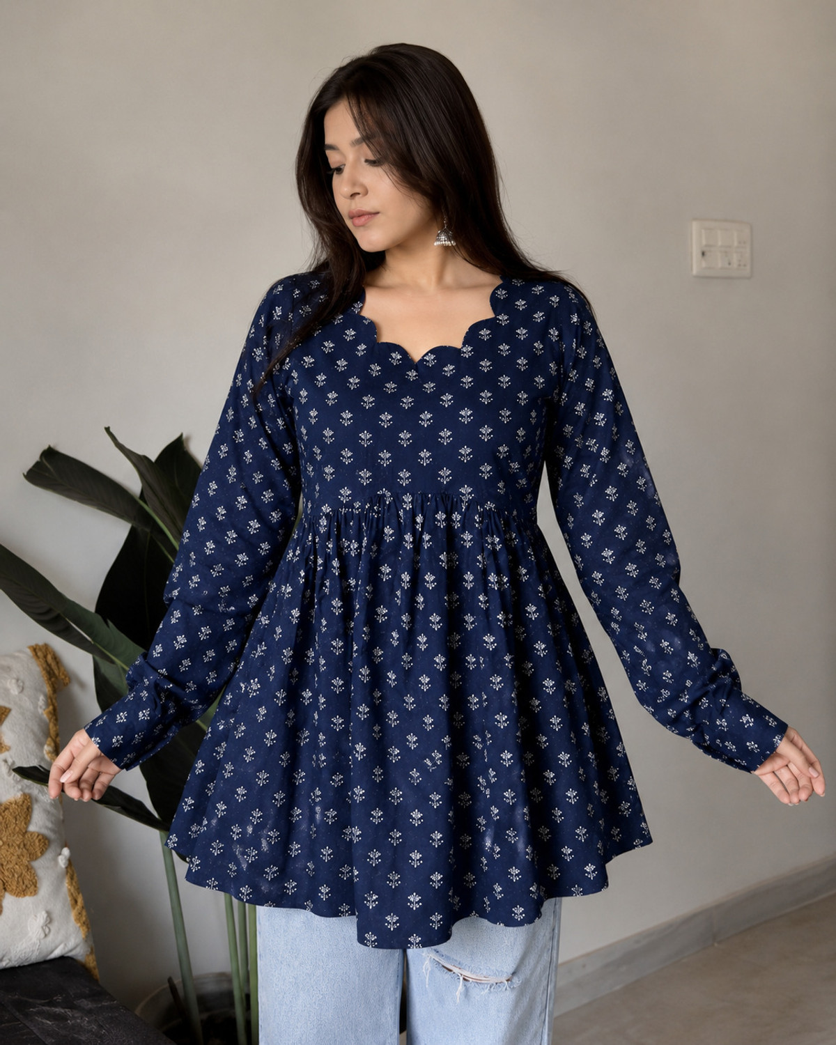 Image of Kanhaa Trends Women Floral Print Anarkali Kurta