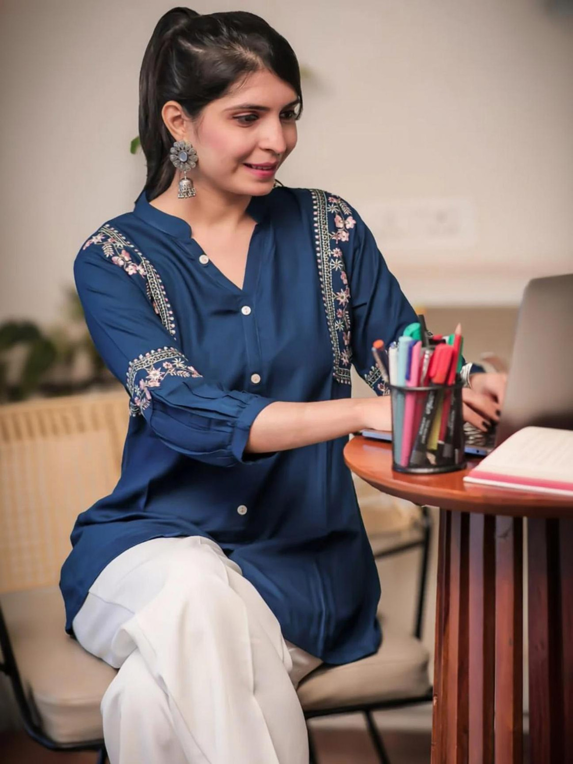 Image of reepree Casual Embroidered Women Blue Top