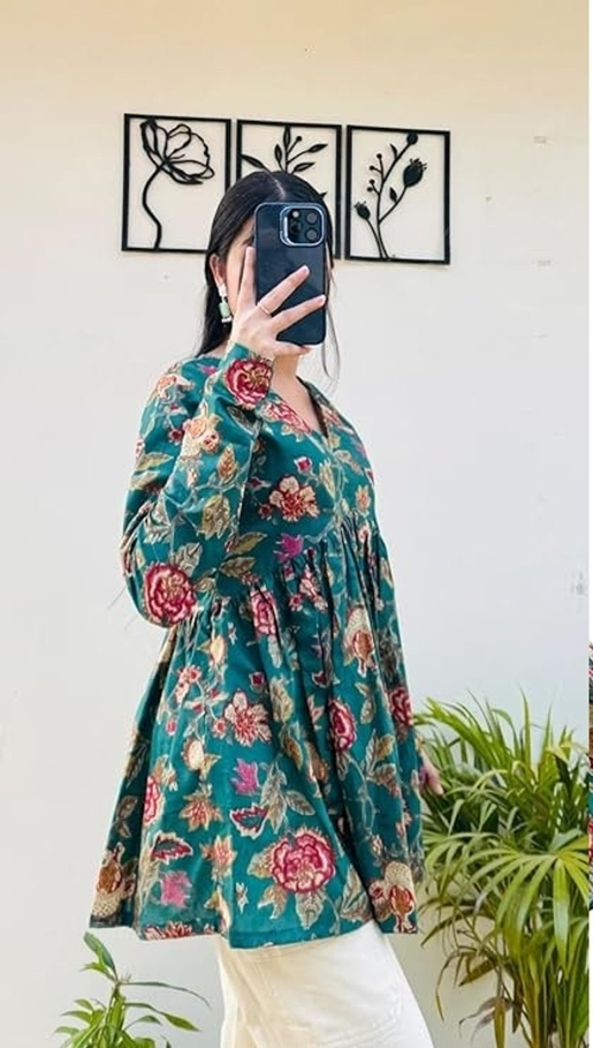 Image of BIBHATSU Casual Floral Print Women Black, Blue Top