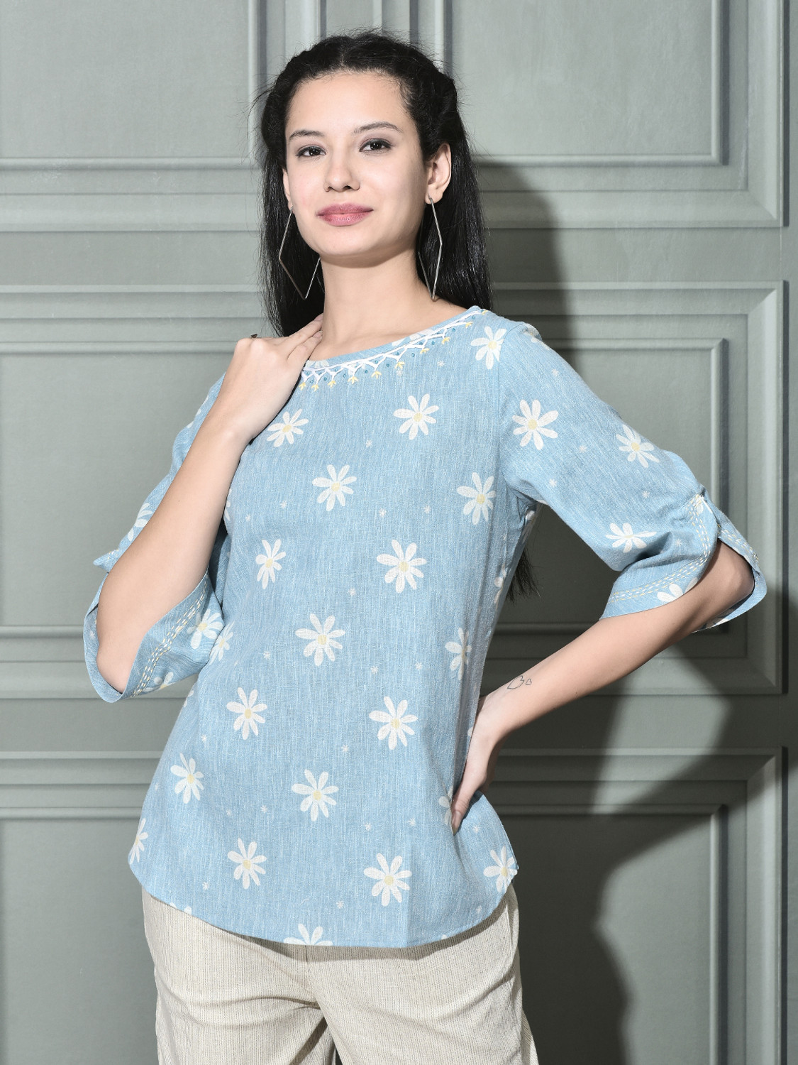 Image of FUTURO Casual Floral Print Women Blue Top