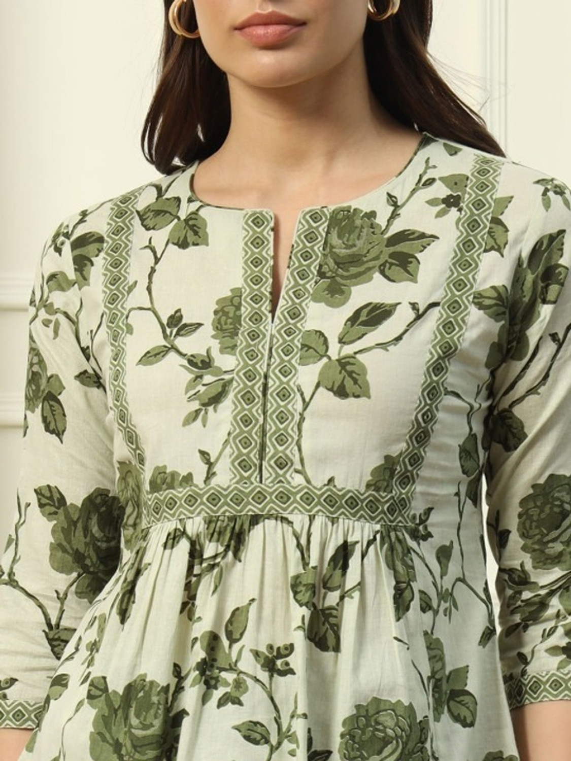 Image of WESTETHNIC Casual Floral Print Women Light Green Top