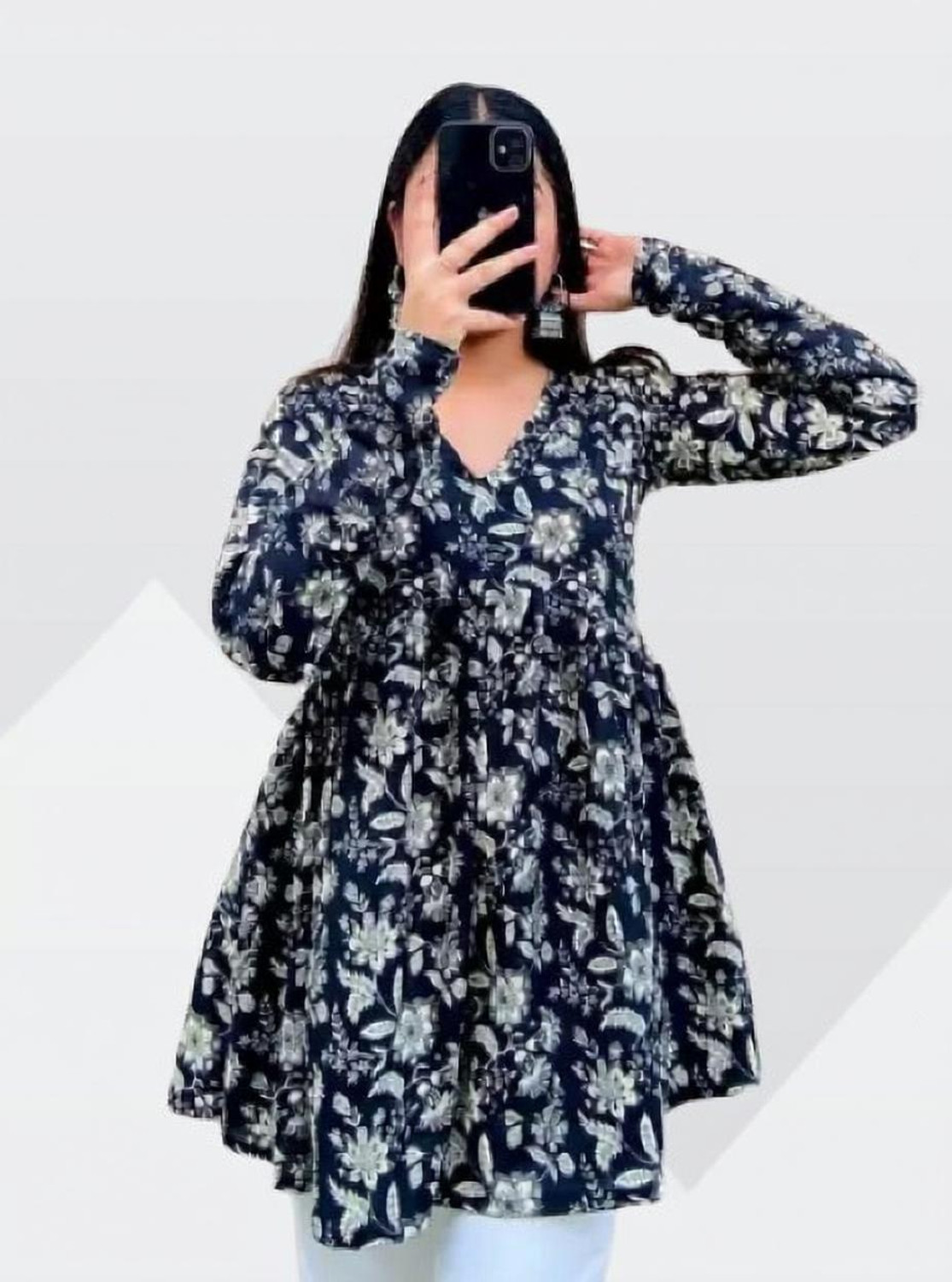 Image of BIBHATSU Casual Printed Women Black Top