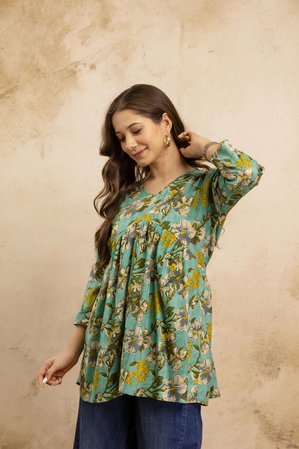 Image of Mialo fashion Women Floral Print Flared Kurta