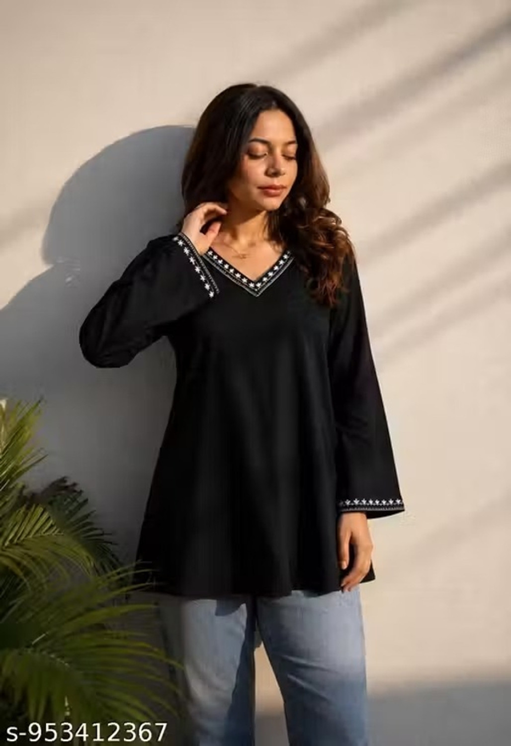 Image of AGOKA Casual Floral Print Women Black Top