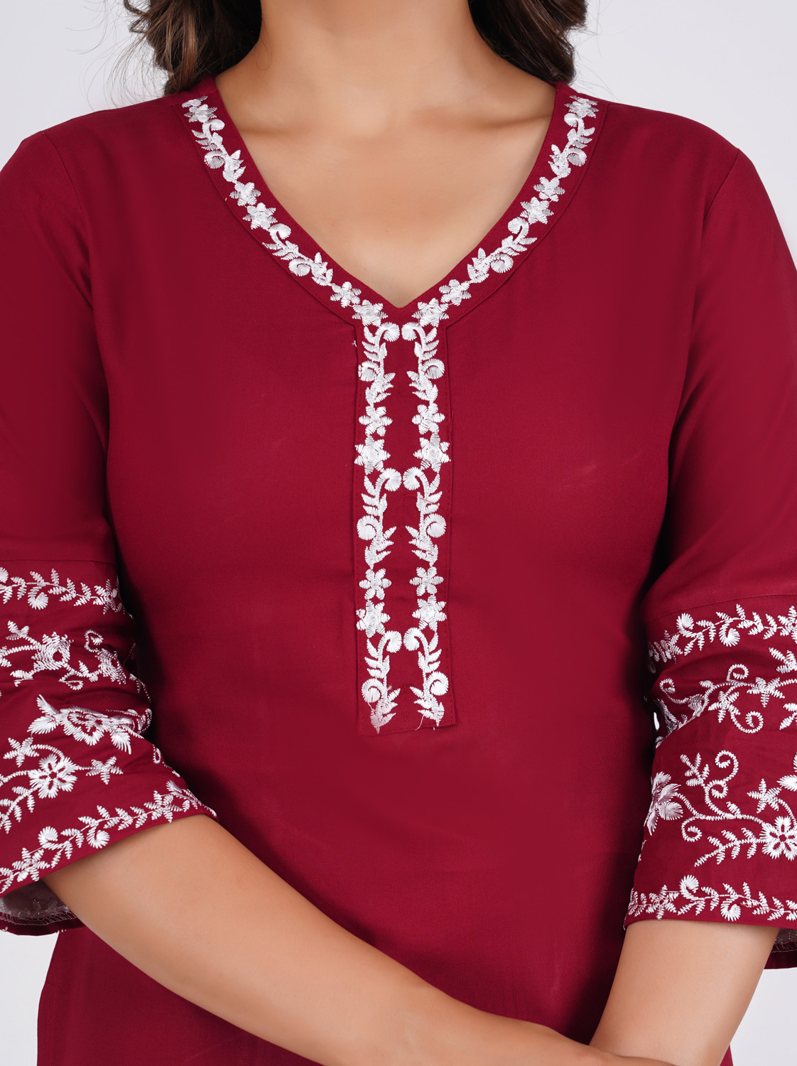 Image of Emica Women Embroidered Straight Kurta