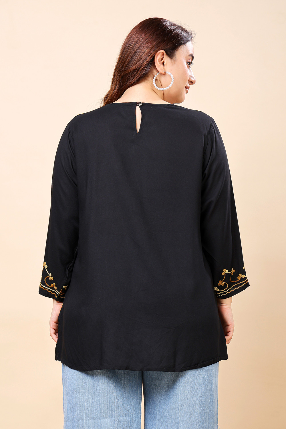 Image of VAAMII Casual Embroidered Women Black Top