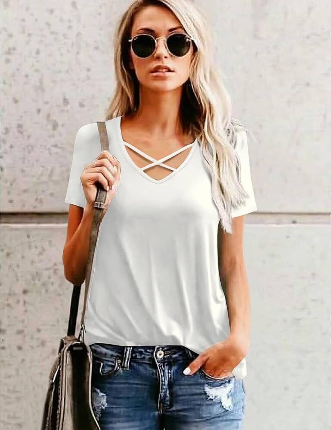 Baeship Solid Women V Neck Reversible White T-Shirt