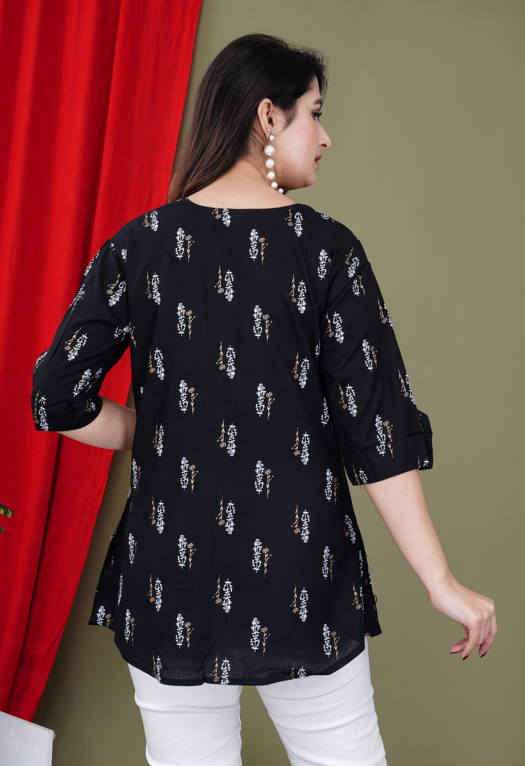 Image of FebQ Casual Printed Women Black Top