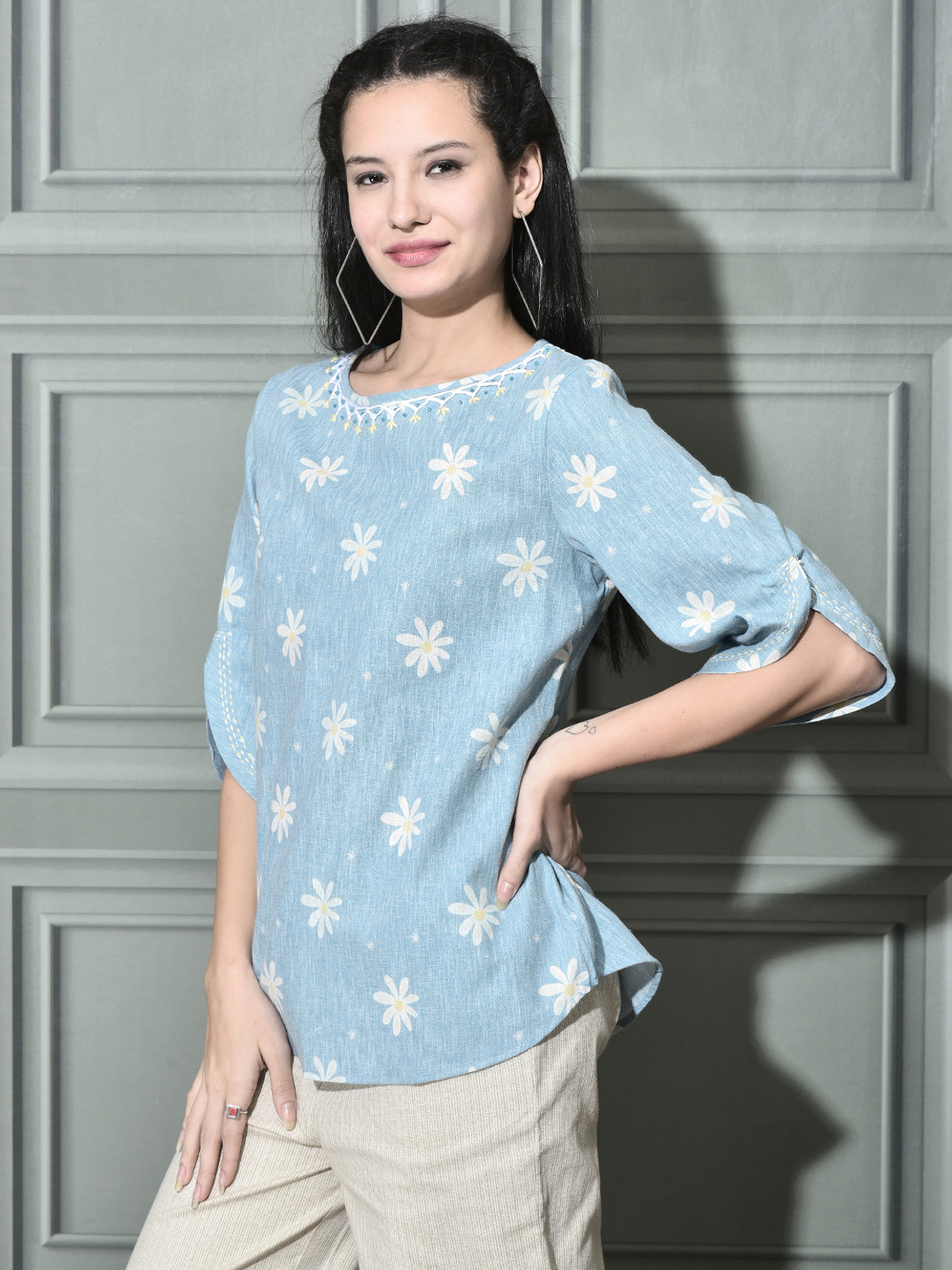 Image of FUTURO Casual Floral Print Women Blue Top
