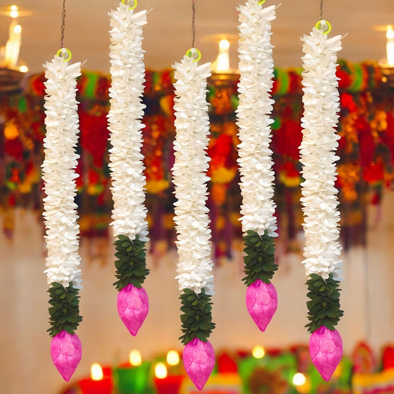 Image of Sazavat store hanging Toran