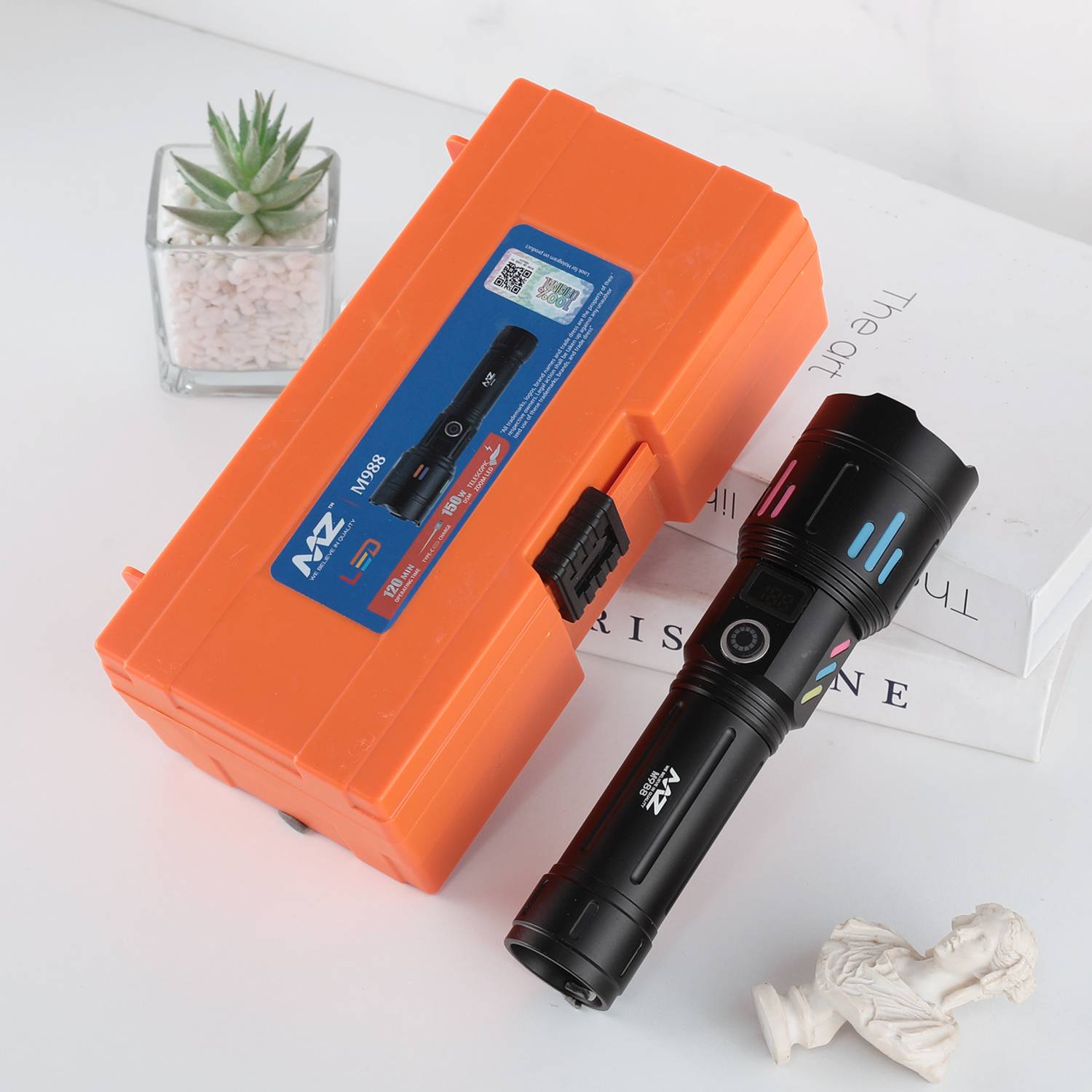 MZ M988 150W Zoomable Torch - Image 2