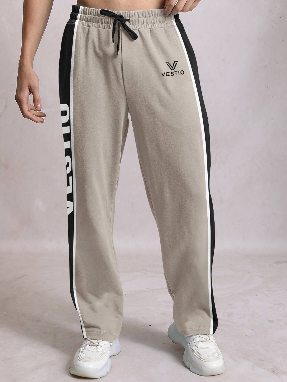 VESTIO Men Beige Printed Track Pants