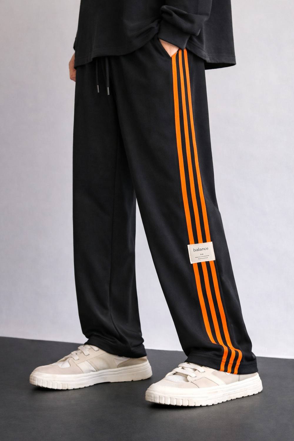 Joggers Park Solid Black Men Track Pants - Image 1