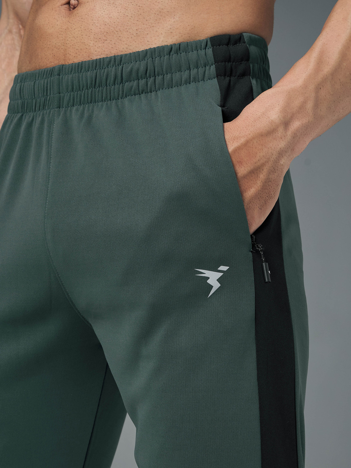 Image of TECHNOSPORT Colorblock Men Green Track Pants