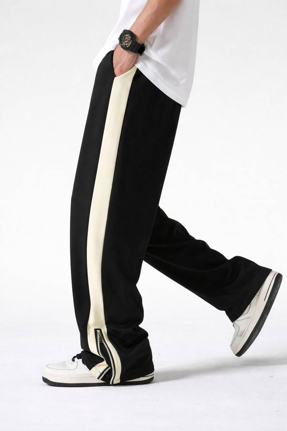 Vontade Black Colorblock Men Track Pants - Image 2