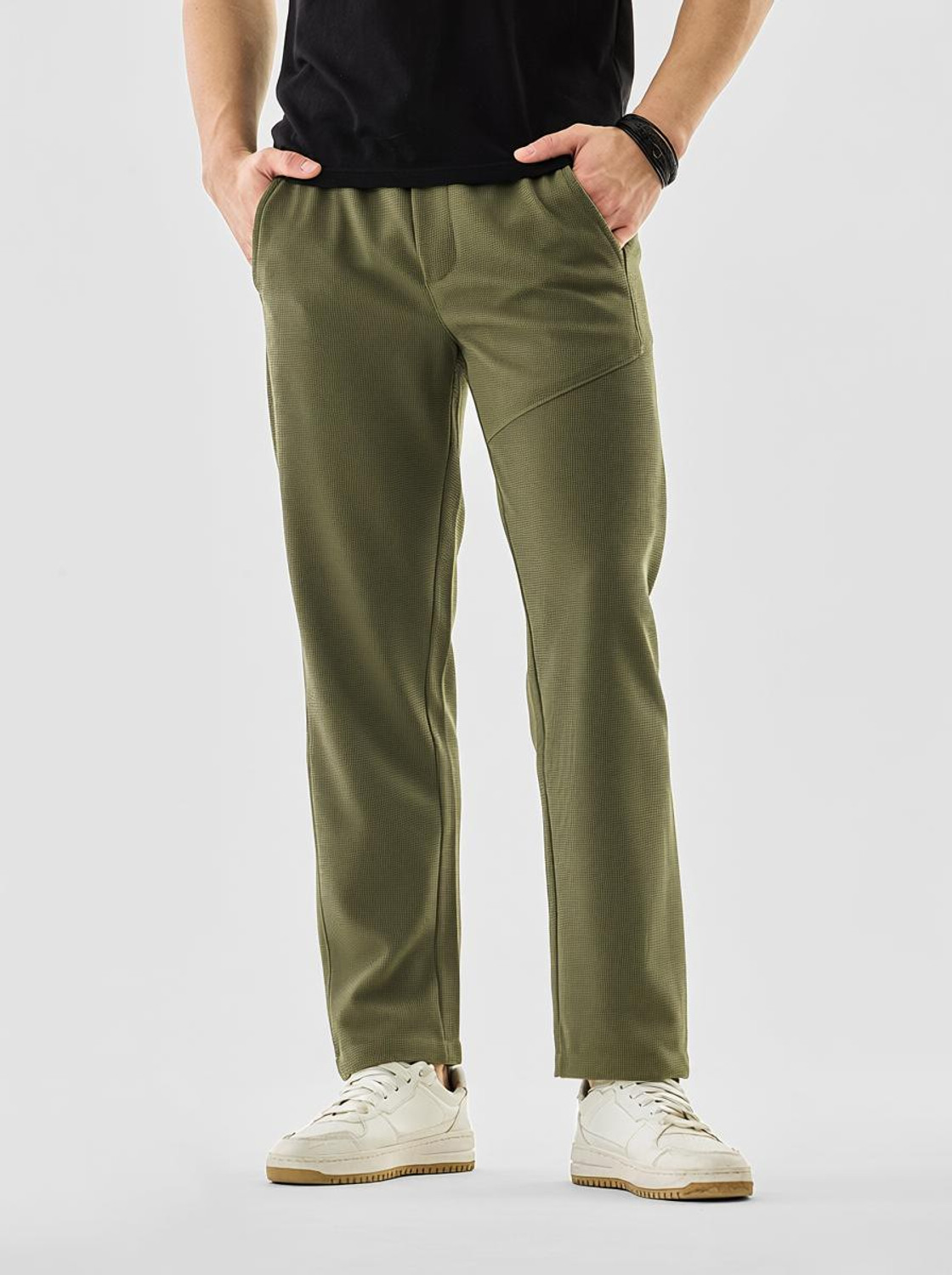 Snitch Solid Men Olive Track Pants