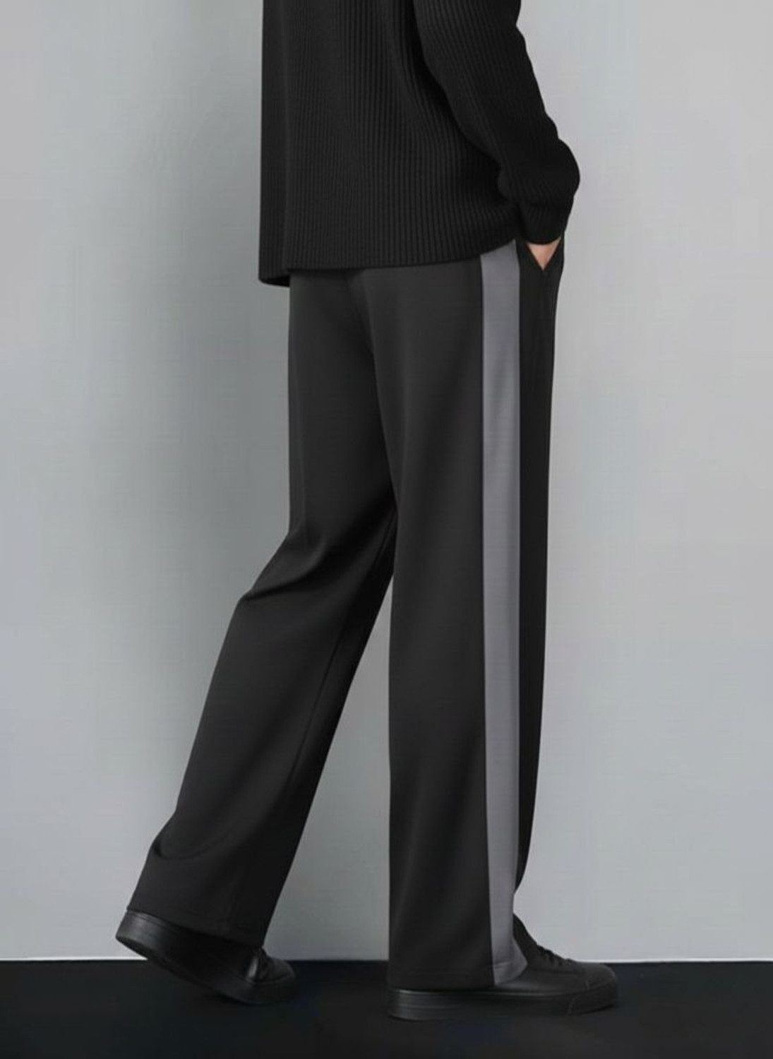 Image of Venner Solid Men Black Track Pants