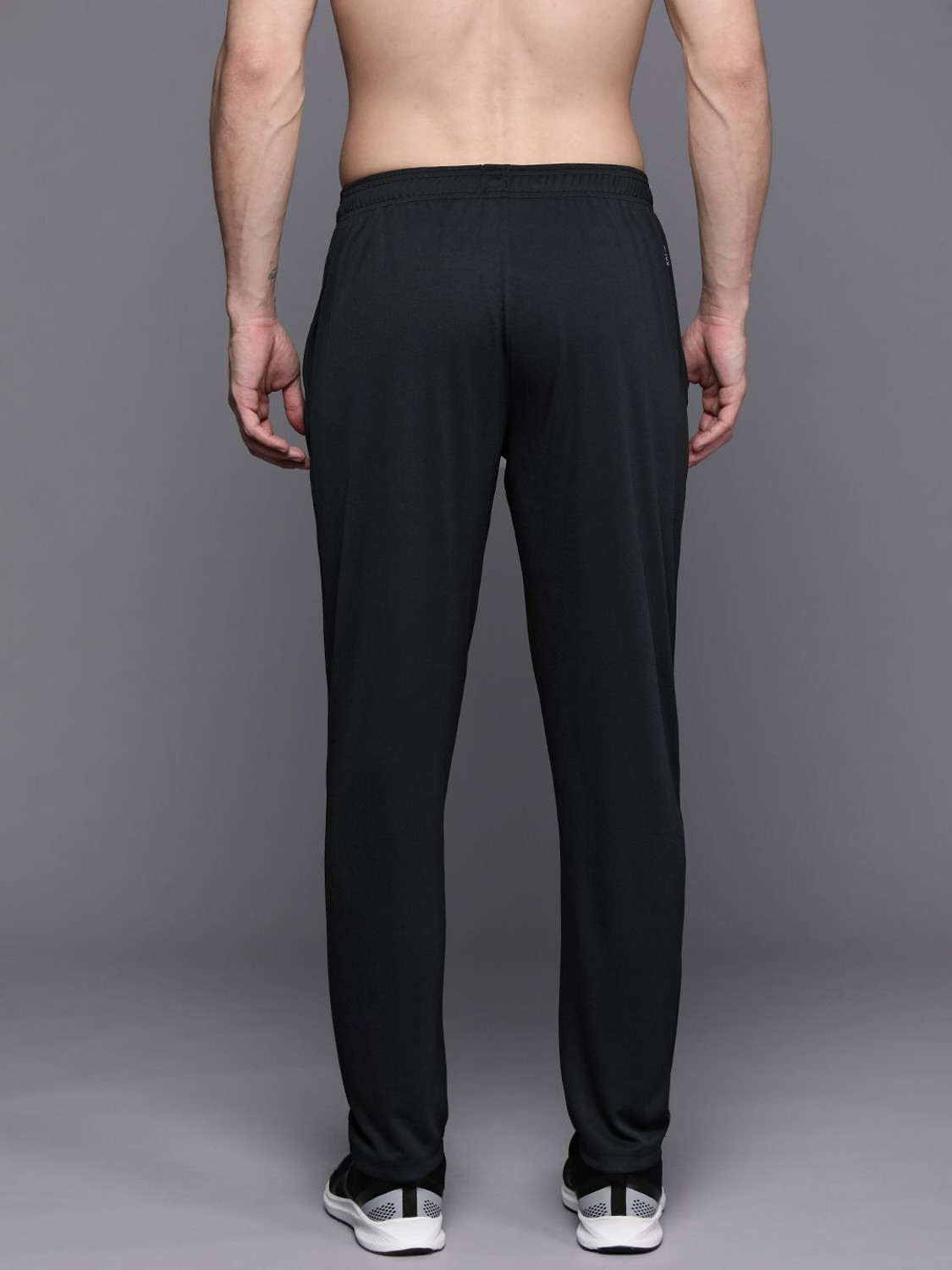 Image of HRX by Hrithik Roshan Printed Men Black Track Pants