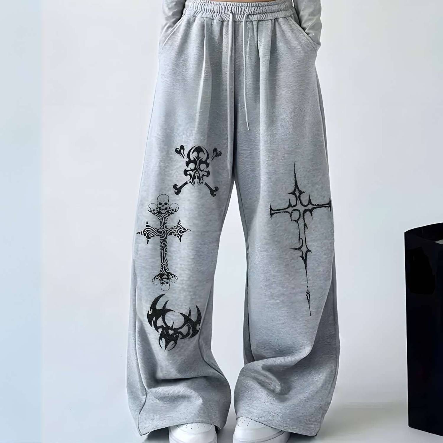 SIXTEENLINES Women Grey Track Pants - Image 1