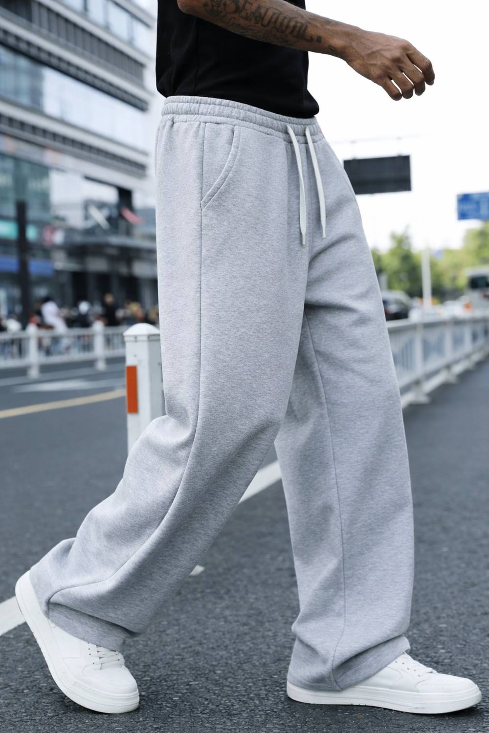 deslizar Solid Men Grey Track Pants - Image 3