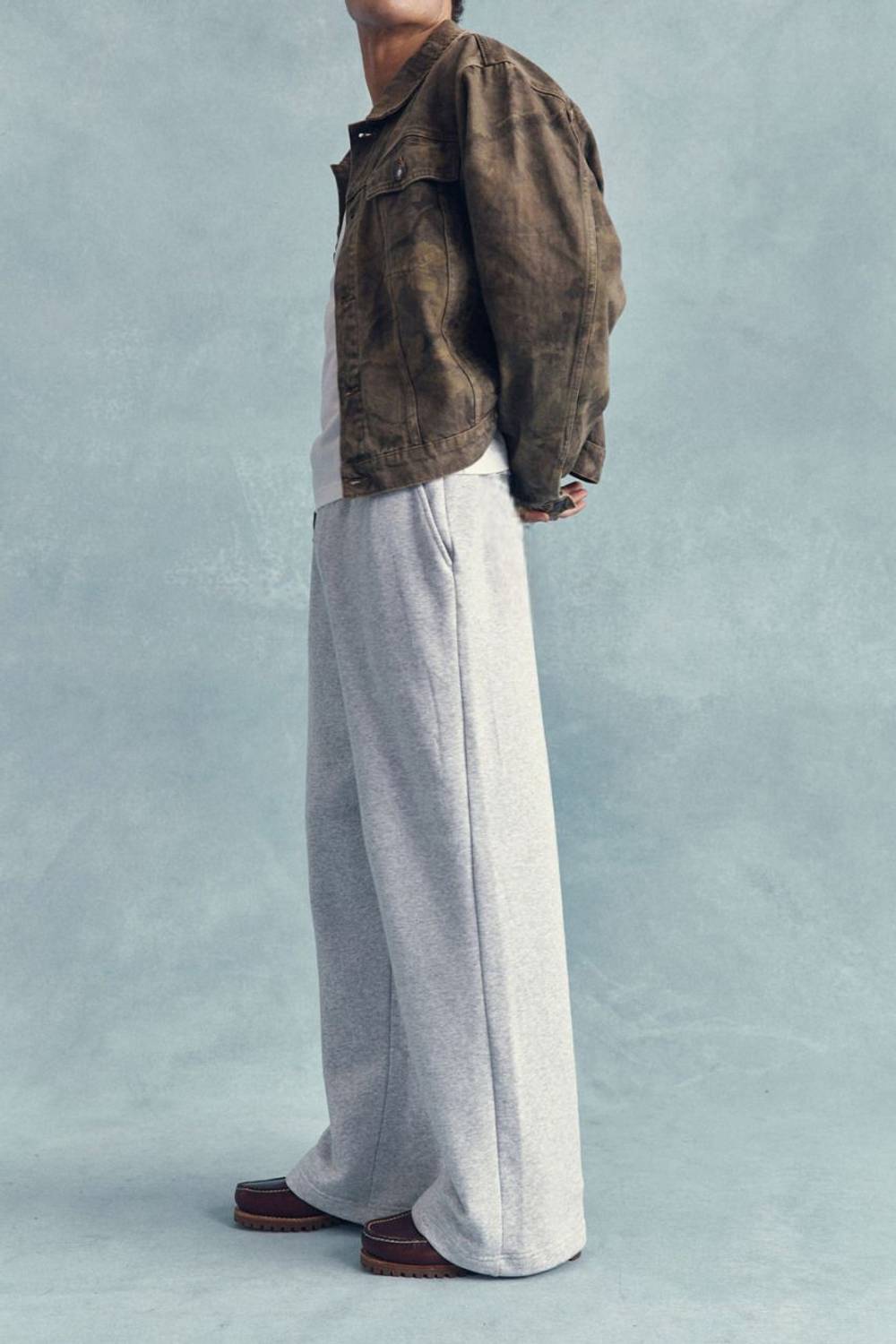 TRUFFLEGUM Loose Fit Men Grey Trousers