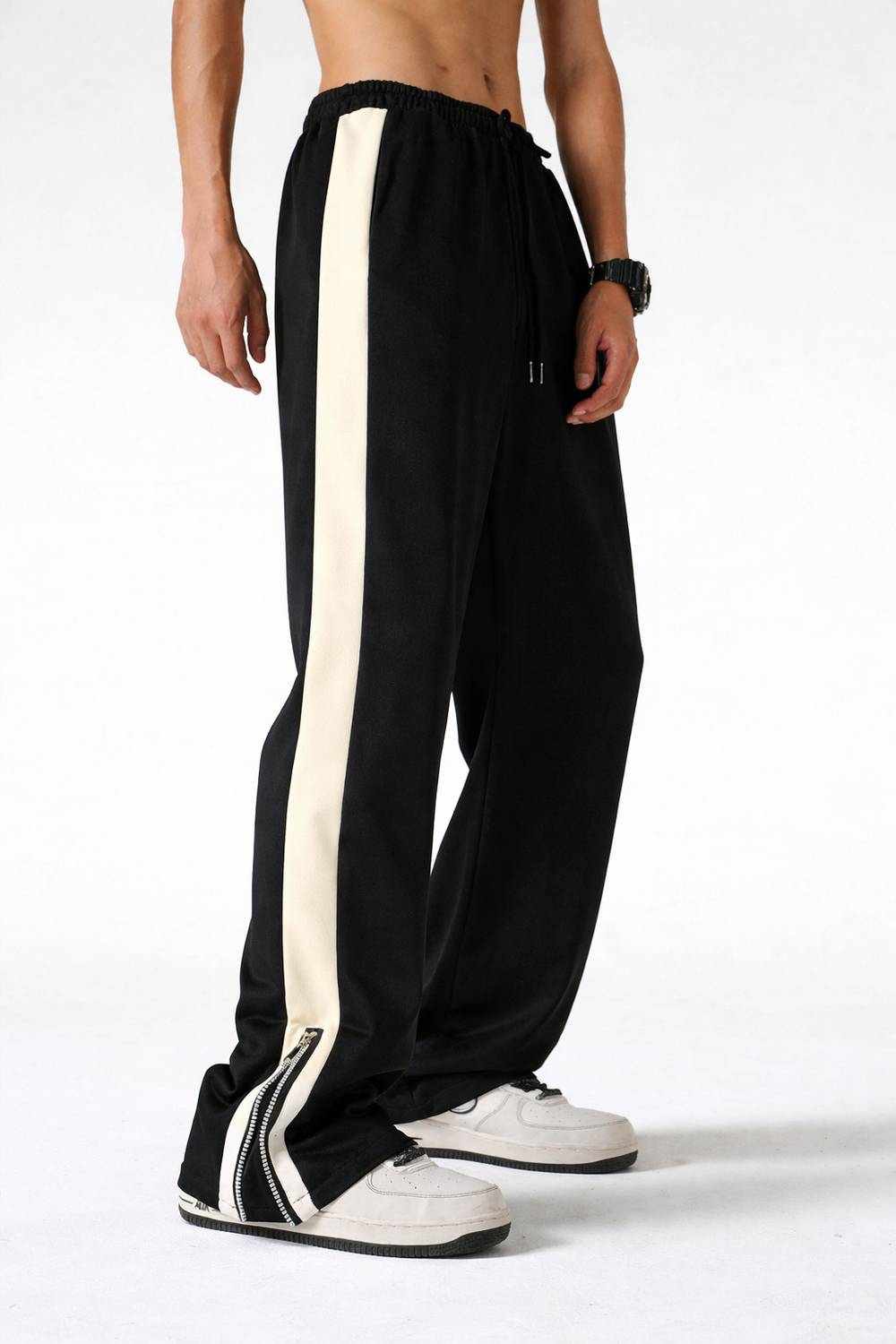 Vontade Black Colorblock Men Track Pants - Image 4
