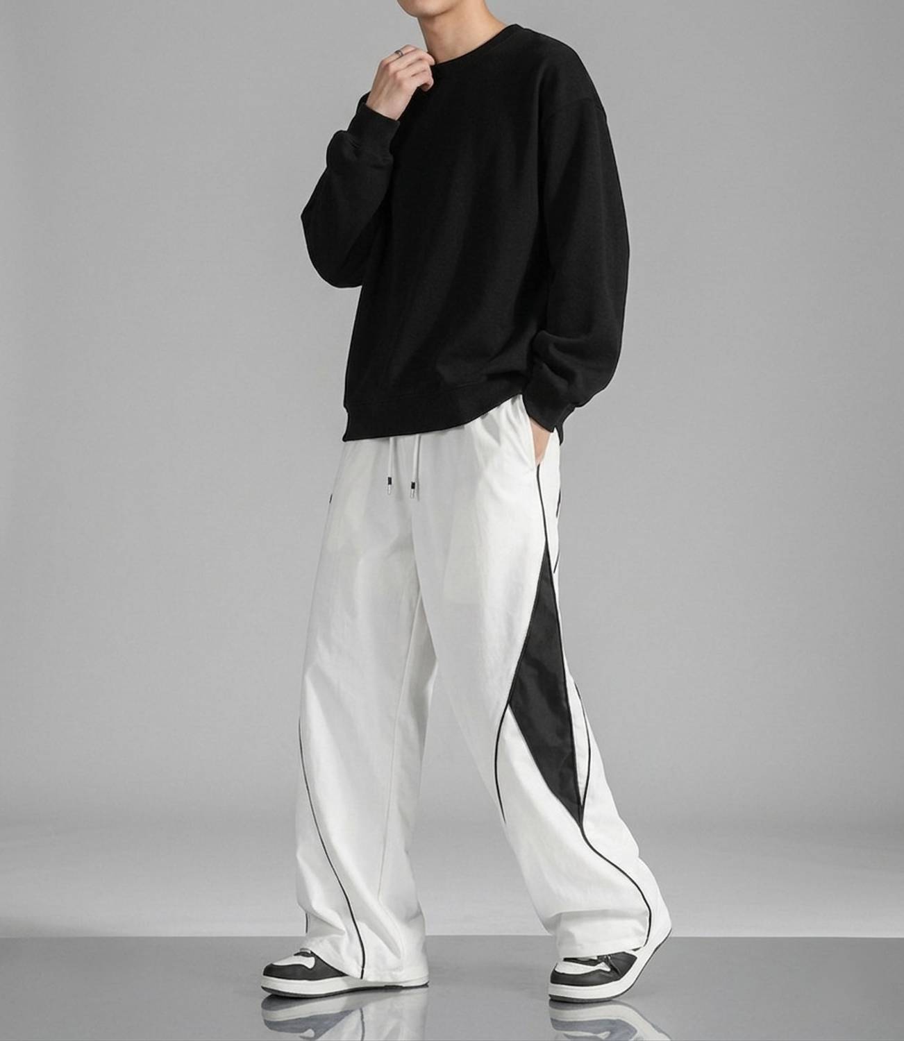 VEXUA Striped Men White, Black Track Pants - Image 4