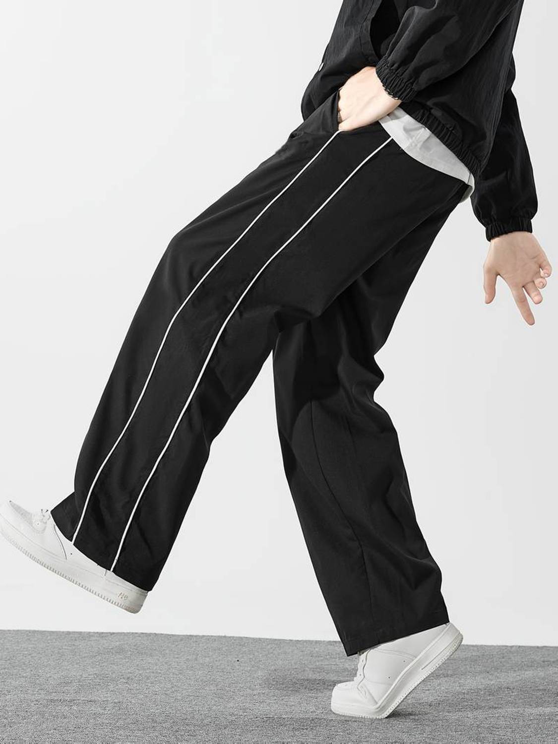 Adokedo Striped Men Black Track Pants