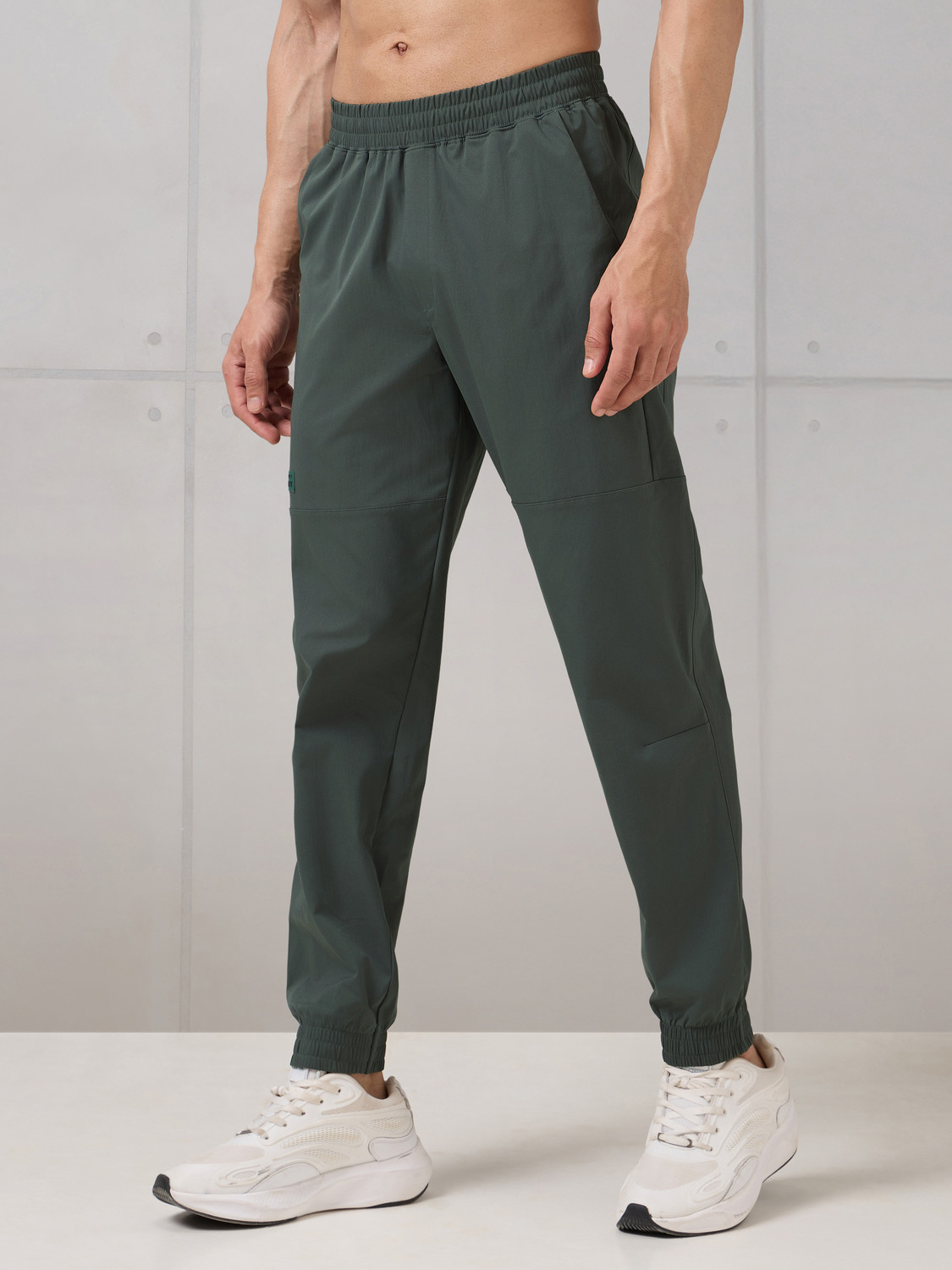 Image of TECHNOSPORT Solid Men Green Track Pants