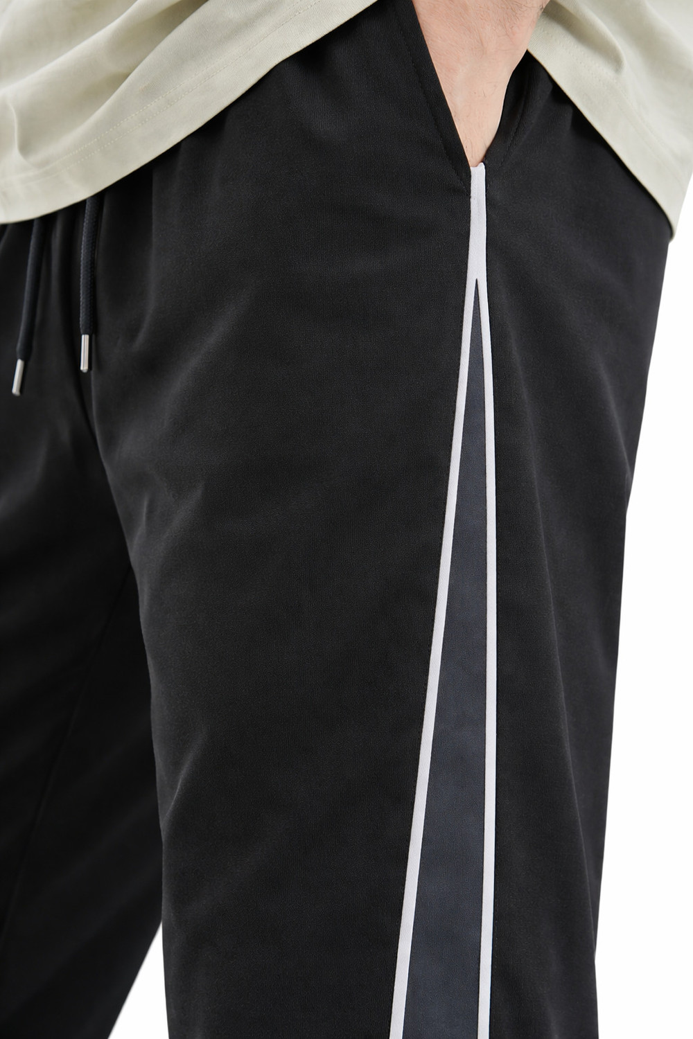 Image of FEATOUS Men Striped Black Track Pants