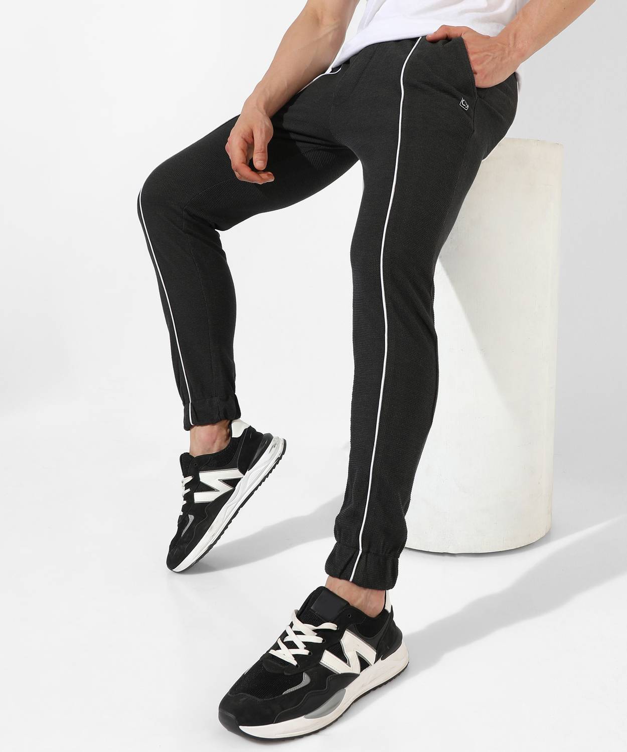 CAHOOT Checkered Men Black Track Pants