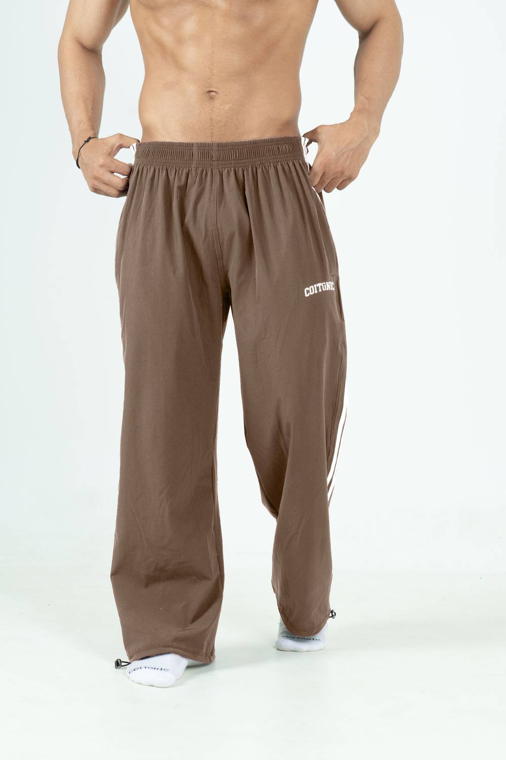 COITONIC Solid Men Brown Track Pants - Image 4