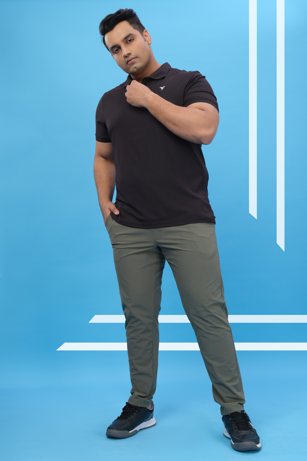 Image of TECHNOSPORT Solid Men Green Track Pants