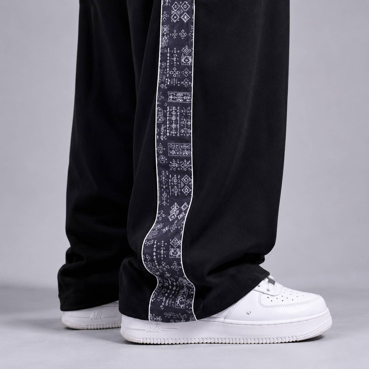 MODESHIFT Men Black Printed Track Pants - Image 2