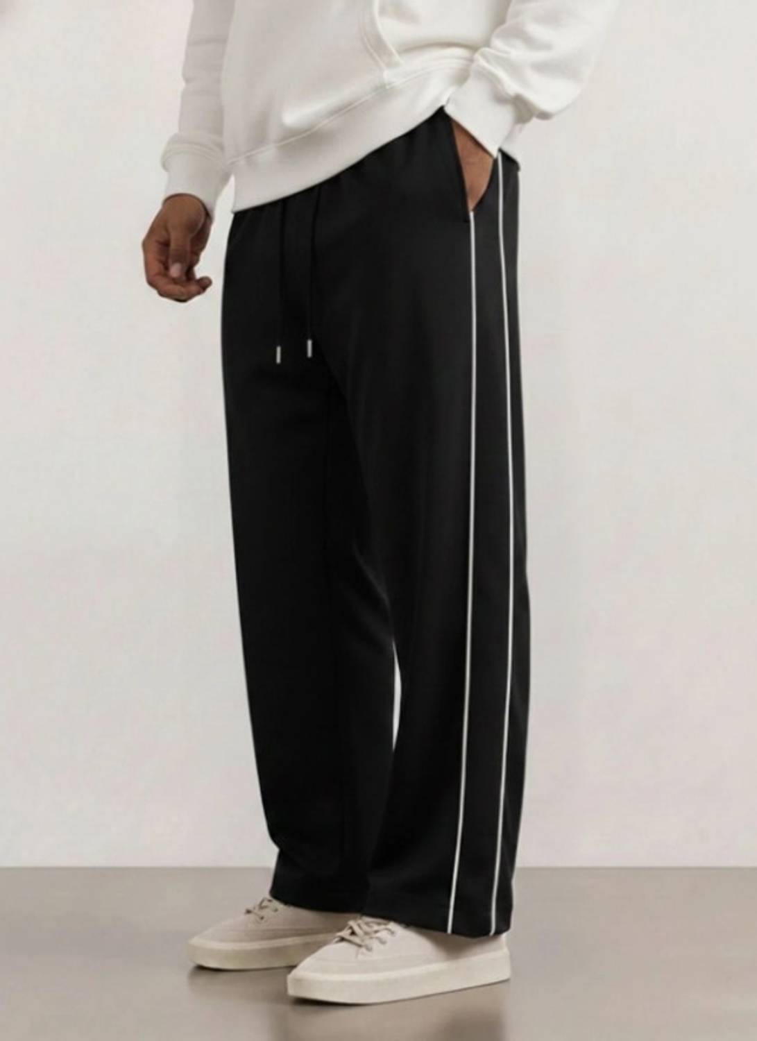 VEXUA Men Black Track Pants