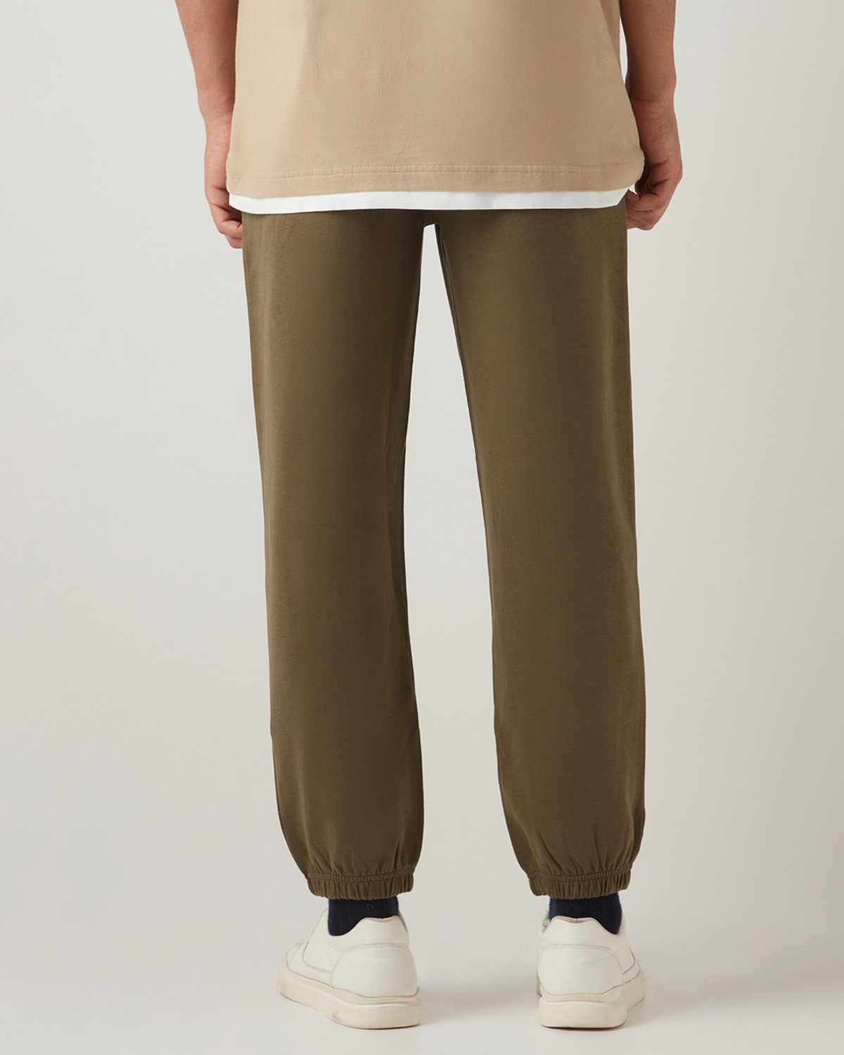 Image of BEWAKOOF Solid Men Green Track Pants