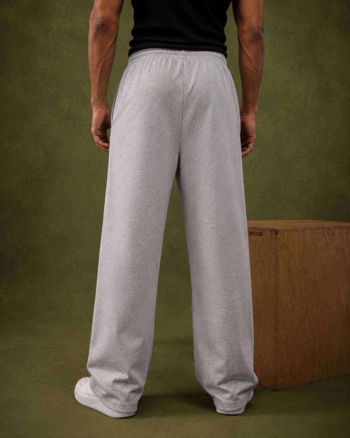 Cloth N Code Solid Men Silver Track Pants - Image 4