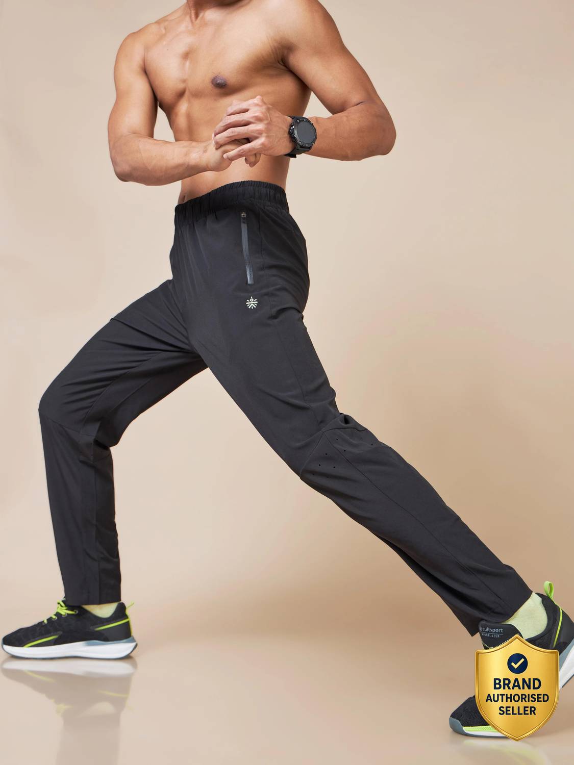 Cult Solid Men Black Track Pants