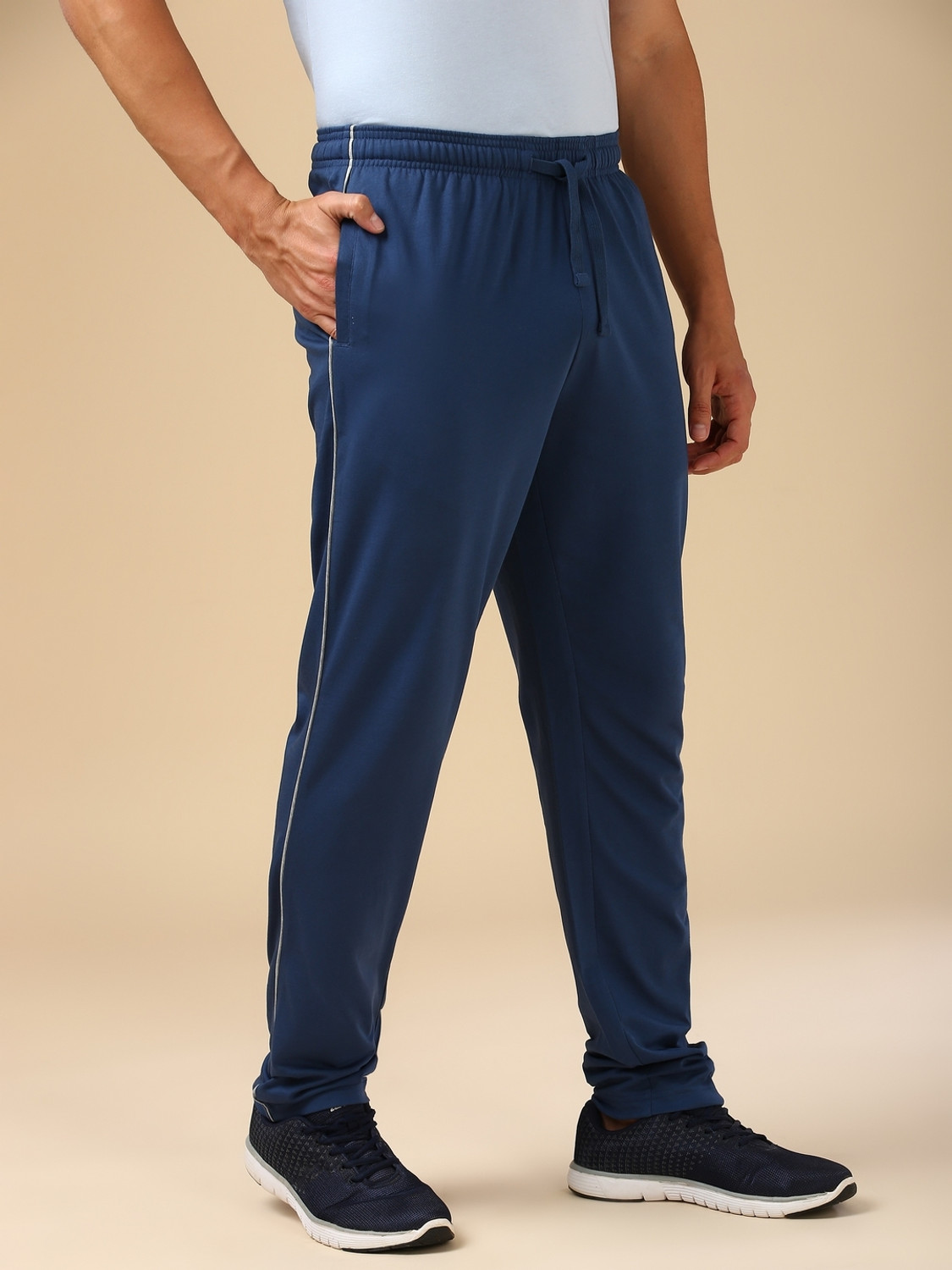 Image of VAN HEUSEN Solid Men Blue Track Pants