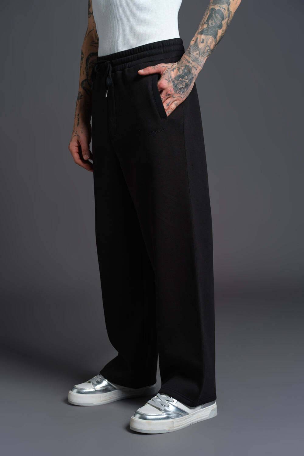 Bonkers Solid Men Black Track Pants