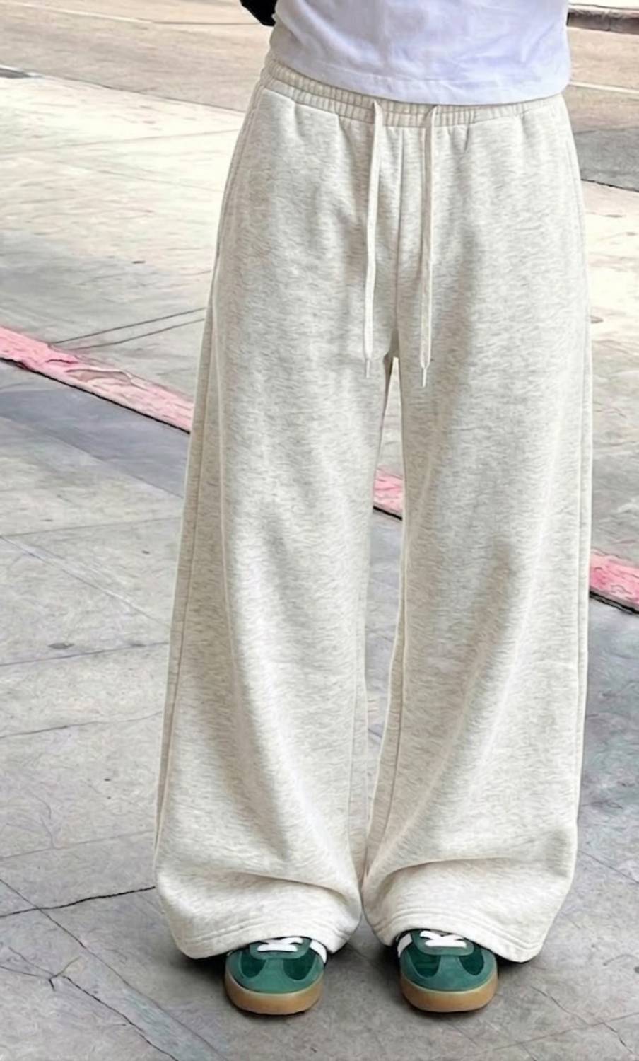 Dockstreet Solid Men White Track Pants - Image 1