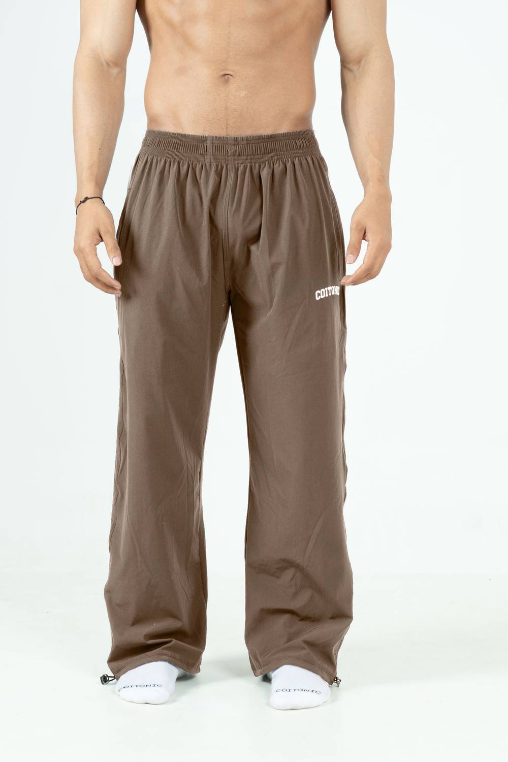 COITONIC Solid Men Brown Track Pants