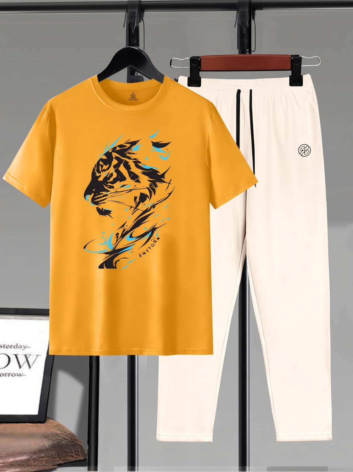 AOOSH Printed, Solid Men Track Suit